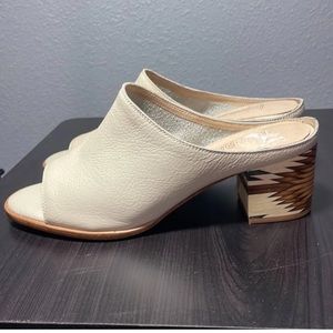 LULAROE White Leather Mules / Sandals Block Heel 5.5